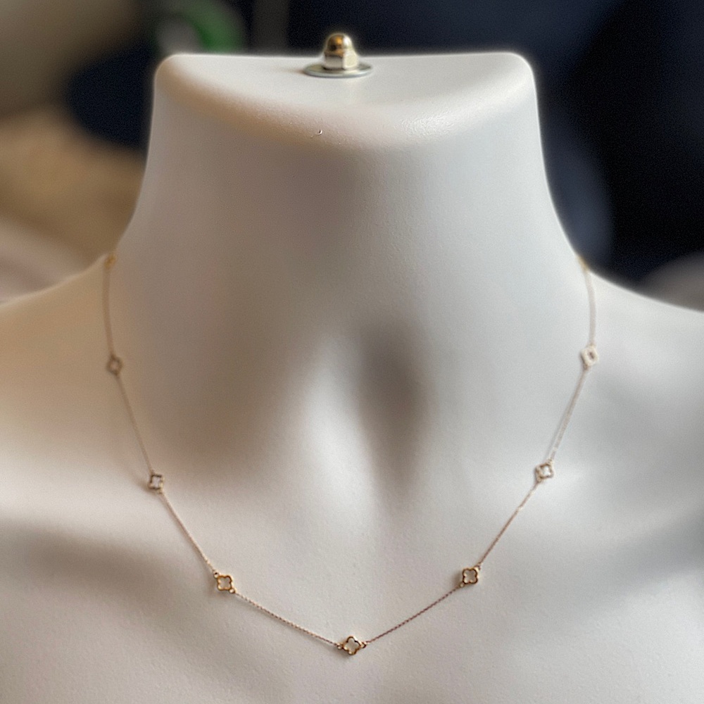 14kt Solid Yellow Gold Clover Motif Dainty 18 Inch Necklace
